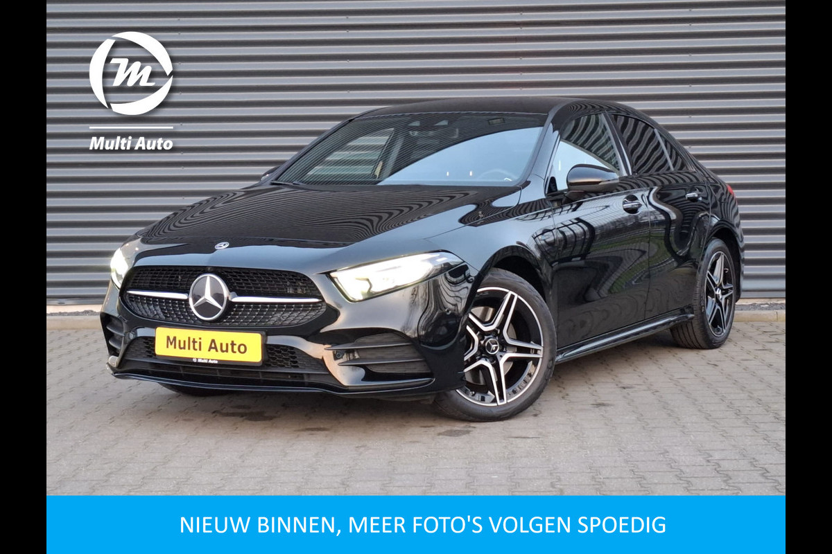 Mercedes-Benz A-Klasse 250 e AMG Line Plug In Hybrid 218pk PHEV | Alcantara Sportstoelen | Widescreen Navi | Sfeerverlichting | Apple Carplay | Navigatie | 360 Camera | DAB |