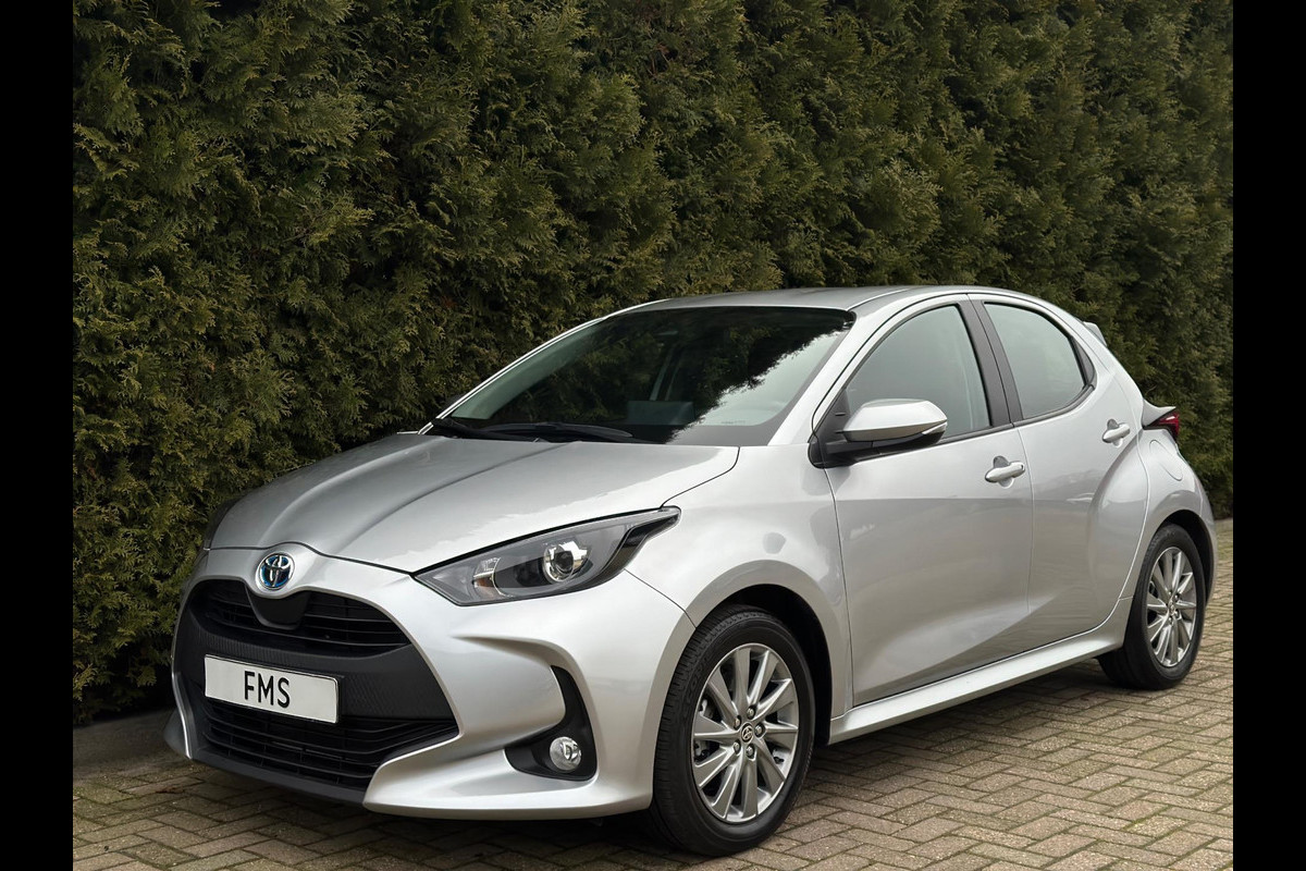 Toyota Yaris 1.5 Hybrid Active CarPlay Camera