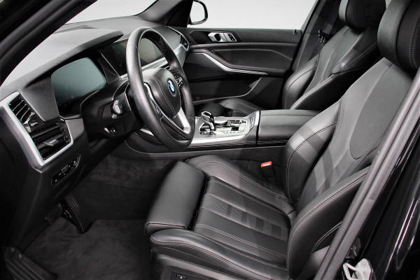 BMW X5 xDrive45e Hybrid 394pk Executive Shadow line | Leder | Schuif-Panorama dak | Navigatie | Trekhaak | Camera 360 | 20"LMV