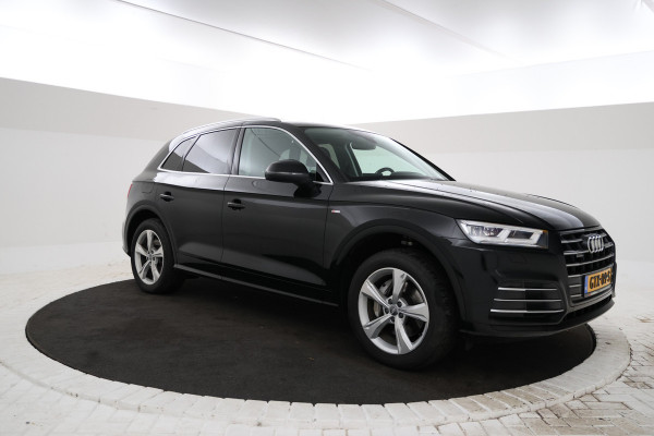 Audi Q5 55 TFSI e quattro Competition Panorama, leer, Climate, Trekhaak,