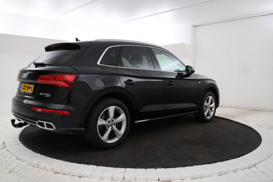 Audi Q5 55 TFSI e quattro Competition Panorama, leer, Climate, Trekhaak,