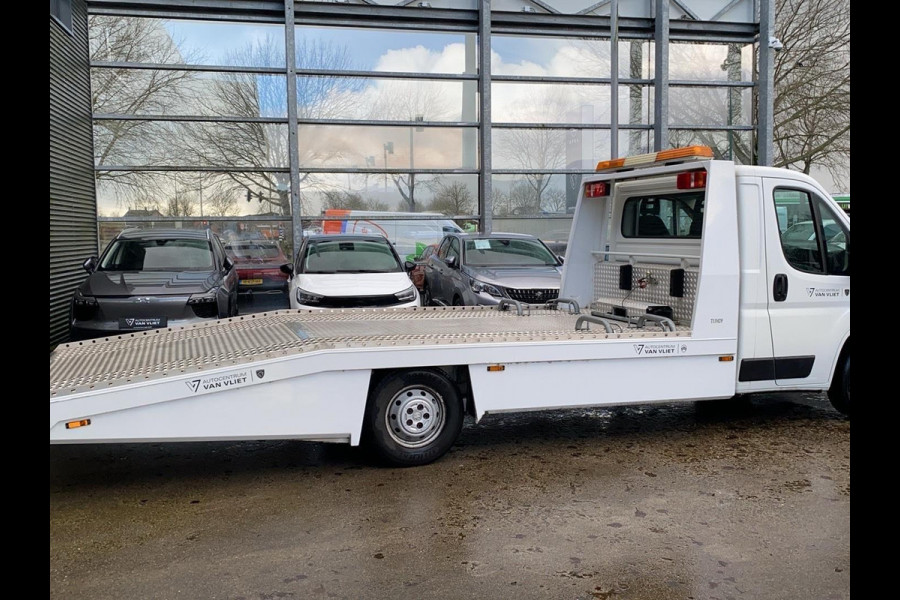 Peugeot Boxer 335 2.0 BlueHDI L4 | OPRIJWAGEN +AANHANGER | BEZICHTIGING OP AFSPRAAK |