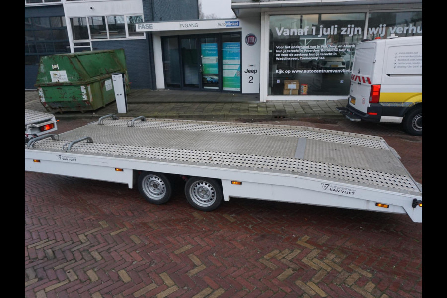 Peugeot Boxer 335 2.0 BlueHDI L4 | OPRIJWAGEN +AANHANGER | BEZICHTIGING OP AFSPRAAK |