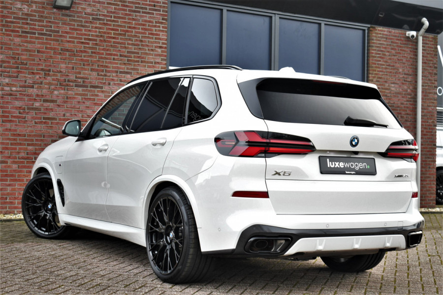 BMW X5 xDrive50e M-Sport Pano Trekh 360 H/K Soft-close HUD Gesture 8dkm!!! BTW-AUTO!