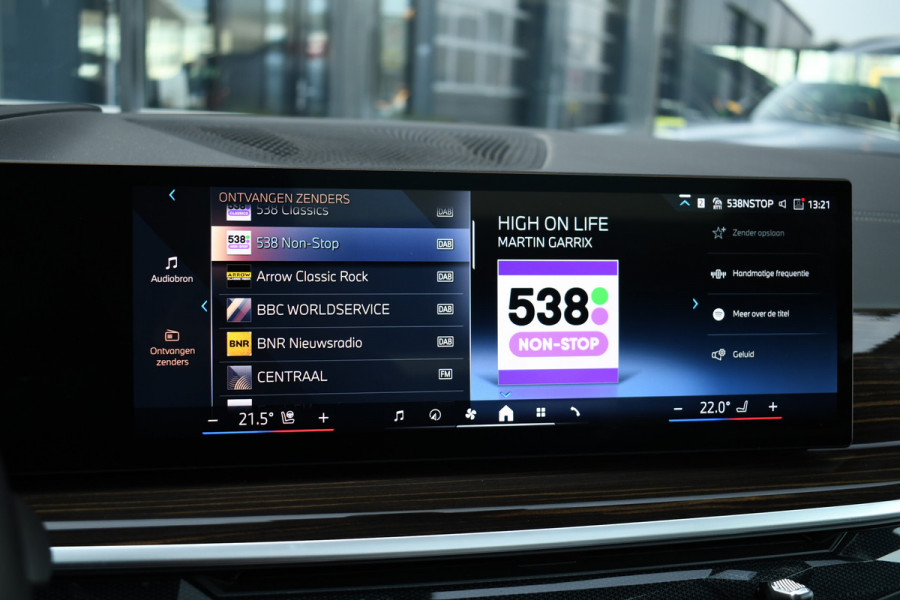 BMW X5 xDrive50e M-Sport Pano Trekh 360 H/K Soft-close HUD Gesture 8dkm!!! BTW-AUTO!