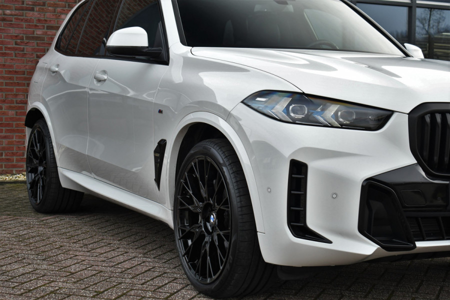 BMW X5 xDrive50e M-Sport Pano Trekh 360 H/K Soft-close HUD Gesture 8dkm!!! BTW-AUTO!