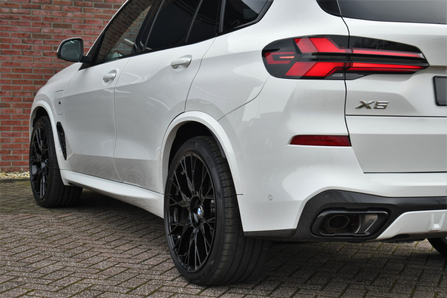 BMW X5 xDrive50e M-Sport Pano Trekh 360 H/K Soft-close HUD Gesture 8dkm!!! BTW-AUTO!