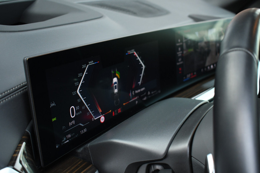BMW X5 xDrive50e M-Sport Pano Trekh 360 H/K Soft-close HUD Gesture 8dkm!!! BTW-AUTO!