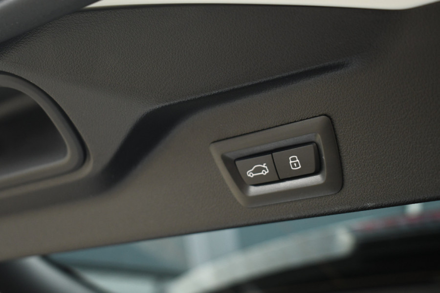 BMW X5 xDrive50e M-Sport Pano Trekh 360 H/K Soft-close HUD Gesture 8dkm!!! BTW-AUTO!