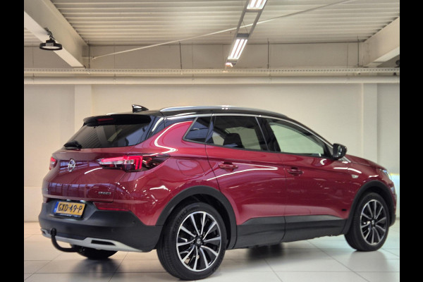 Opel Grandland X 1.6 Turbo Hybrid Ultimate Automaat | Navigatie | Stoelverwarming | Kofferklep elektrisch | Keyless Entry | Apple carplay/Android Auto |