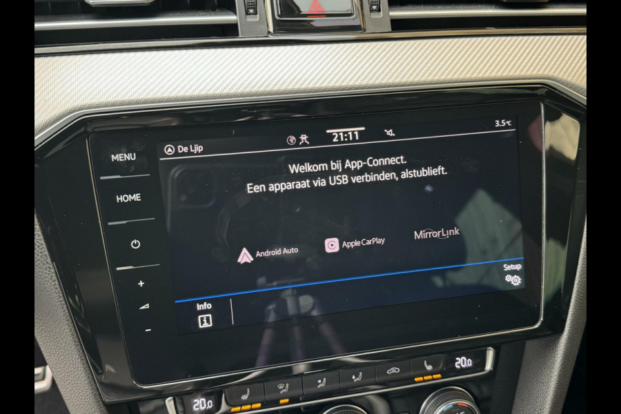 Volkswagen Passat Variant 1.5 TSI R-line Automaat | Panoramadak | Lederen bekleding | Stoelverwarming | LED koplampen | Keyless entry&start | Afne