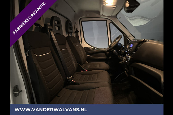 Iveco Daily 35C16V 156pk Bakwagen Laadklep Fabrieksgarantie Euro6 Dubbel Lucht Airco | Bijrijdersbank Bluetooth telefoonvoorbereiding, 910kg laadvermogen