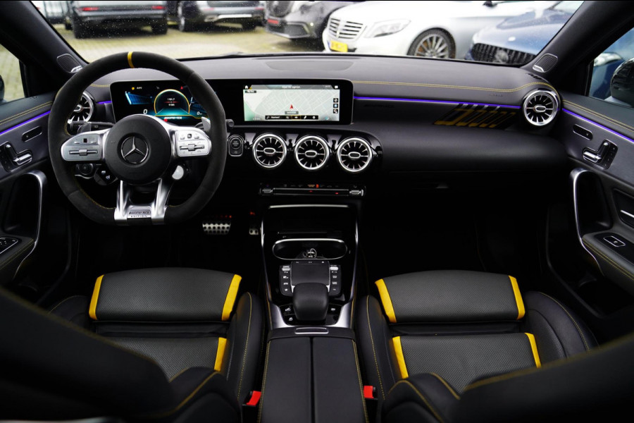 Mercedes-Benz A-Klasse AMG 45 S 4MATIC+ Edition 1 Yellow Edition | Burmester | Panorama | Kuipstoelen | Eventuri Carbon Air intake