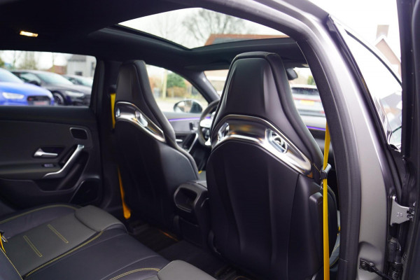 Mercedes-Benz A-Klasse AMG 45 S 4MATIC+ Edition 1 Yellow Edition | Burmester | Panorama | Kuipstoelen | Eventuri Carbon Air intake