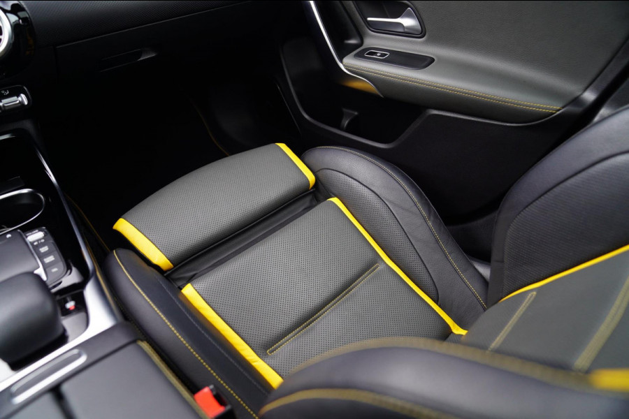 Mercedes-Benz A-Klasse AMG 45 S 4MATIC+ Edition 1 Yellow Edition | Burmester | Panorama | Kuipstoelen | Eventuri Carbon Air intake