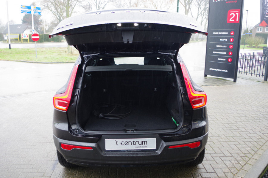 Volvo XC40 1.5 T4 211 PK Recharge R-Design PHEV, Panoramadak, Stoel- & Stuurverwarming, Navigatie