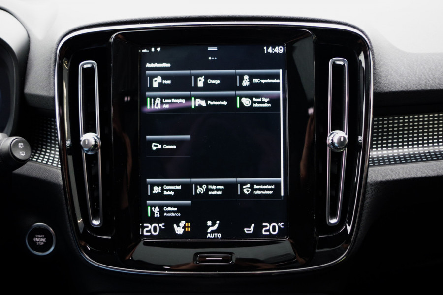 Volvo XC40 1.5 T4 211 PK Recharge R-Design PHEV, Panoramadak, Stoel- & Stuurverwarming, Navigatie