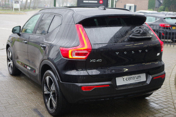 Volvo XC40 1.5 T4 211 PK Recharge R-Design PHEV, Panoramadak, Stoel- & Stuurverwarming, Navigatie