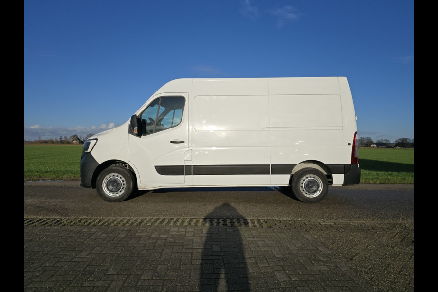 Renault Master T35 2.3 dCi L2 H2 - 135 Pk - Euro 6 - Navi - Airco - Cruise Control