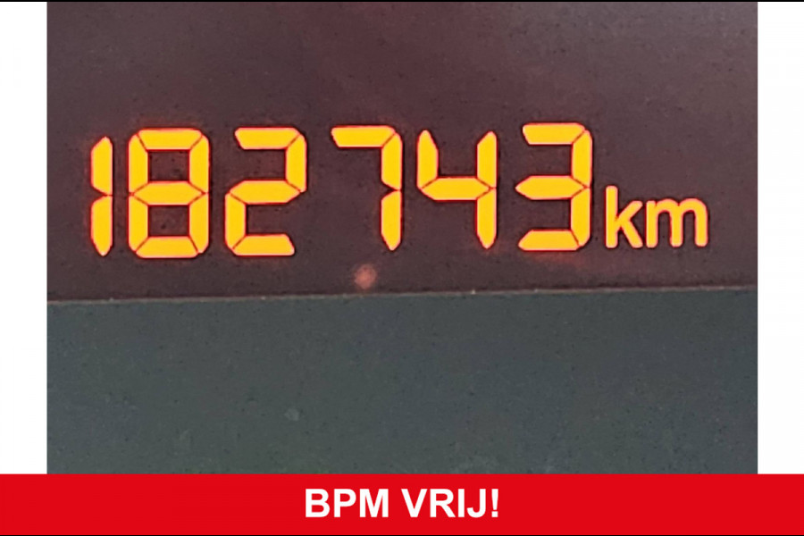 Peugeot Boxer 330 2.0 BlueHDI L2H2 Premium Pack EURO6 NAVI CAMERA