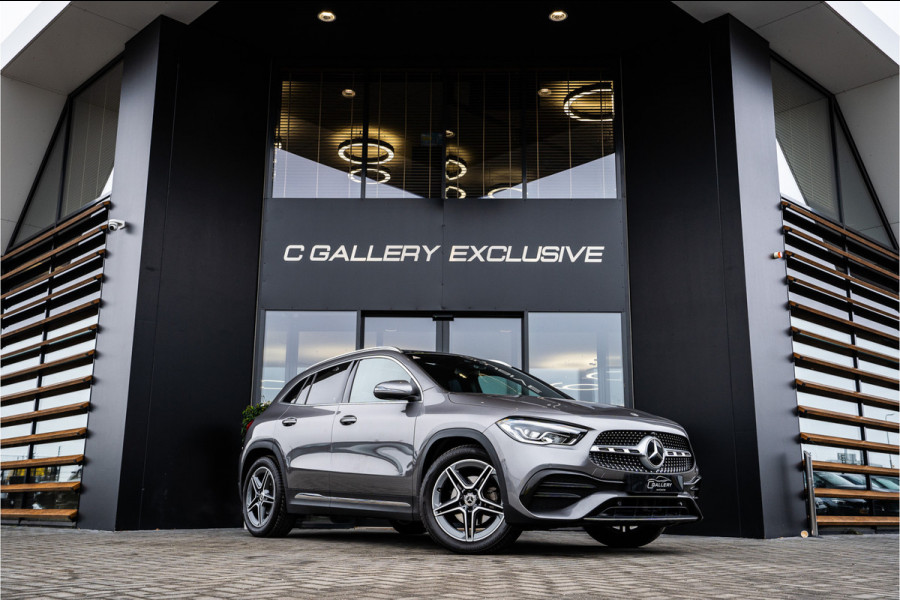 Mercedes-Benz GLA GLA200 AMG Line - Panorama | Carbon | Carplay | Sfeerverlichting