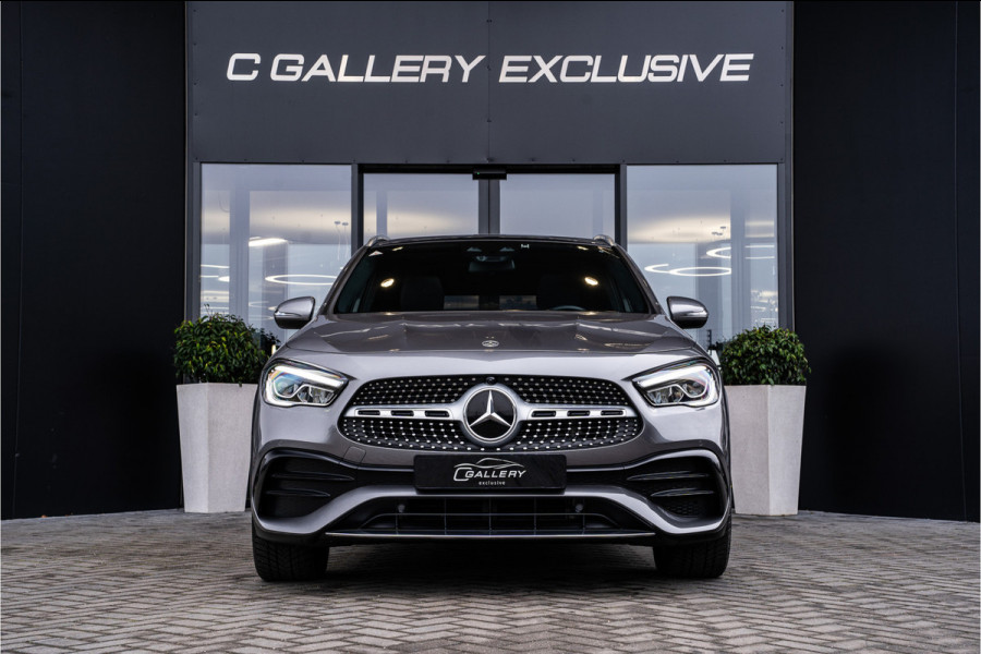 Mercedes-Benz GLA GLA200 AMG Line - Panorama | Carbon | Carplay | Sfeerverlichting