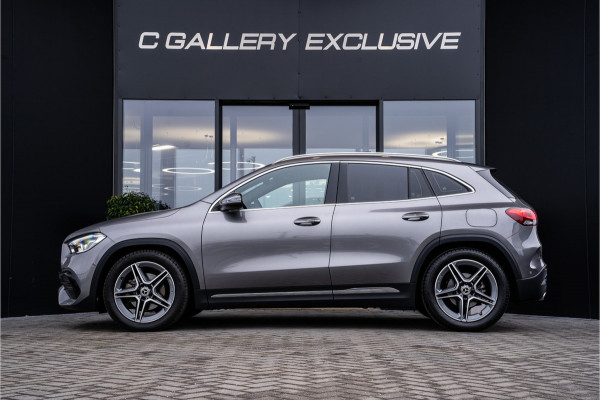 Mercedes-Benz GLA GLA200 AMG Line - Panorama | Carbon | Carplay | Sfeerverlichting