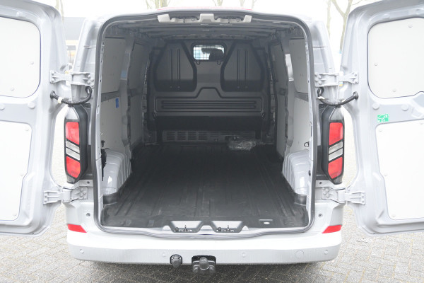 Ford Transit Custom 320L L2 2.0 TDCI 170 pk Limited 2500 kg trekhaak, ACC, LED, Navigatie, Camera