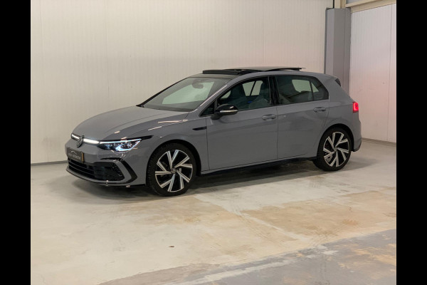 Volkswagen Golf 1.5 eTSI | 3x R-LINE | IQ LIGHTS | PANO | NARDO GREY