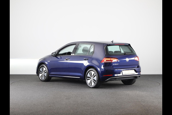 Volkswagen e-Golf E-DITION 136 pk | Navigatie | Warmtepomp | Parkeersensoren | Adaptieve cruise control | Autom. airco |