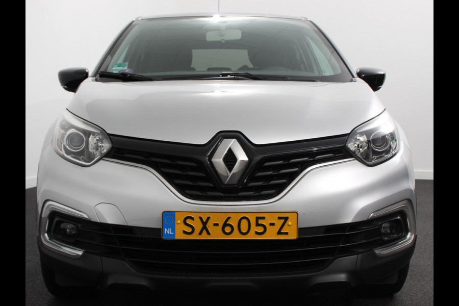 Renault Captur 0.9 TCe Limited Navigatie Airco Lichtmetalen Velgen Cruise Control Parkeer Sensoren Trekhaak