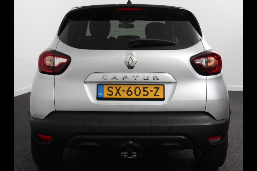 Renault Captur 0.9 TCe Limited Navigatie Airco Lichtmetalen Velgen Cruise Control Parkeer Sensoren Trekhaak