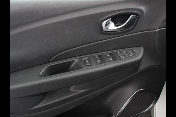 Renault Captur 0.9 TCe Limited Navigatie Airco Lichtmetalen Velgen Cruise Control Parkeer Sensoren Trekhaak