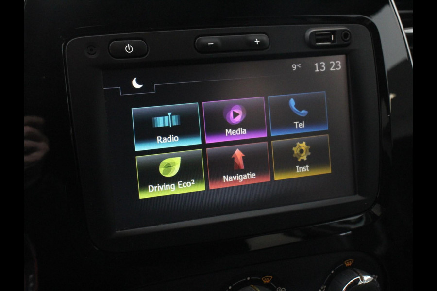 Renault Captur 0.9 TCe Limited Navigatie Airco Lichtmetalen Velgen Cruise Control Parkeer Sensoren Trekhaak