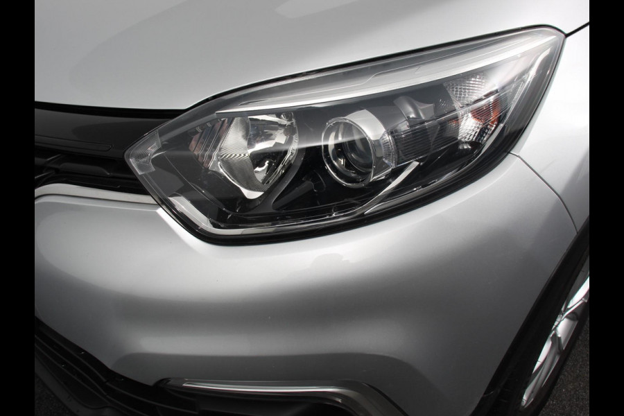 Renault Captur 0.9 TCe Limited Navigatie Airco Lichtmetalen Velgen Cruise Control Parkeer Sensoren Trekhaak