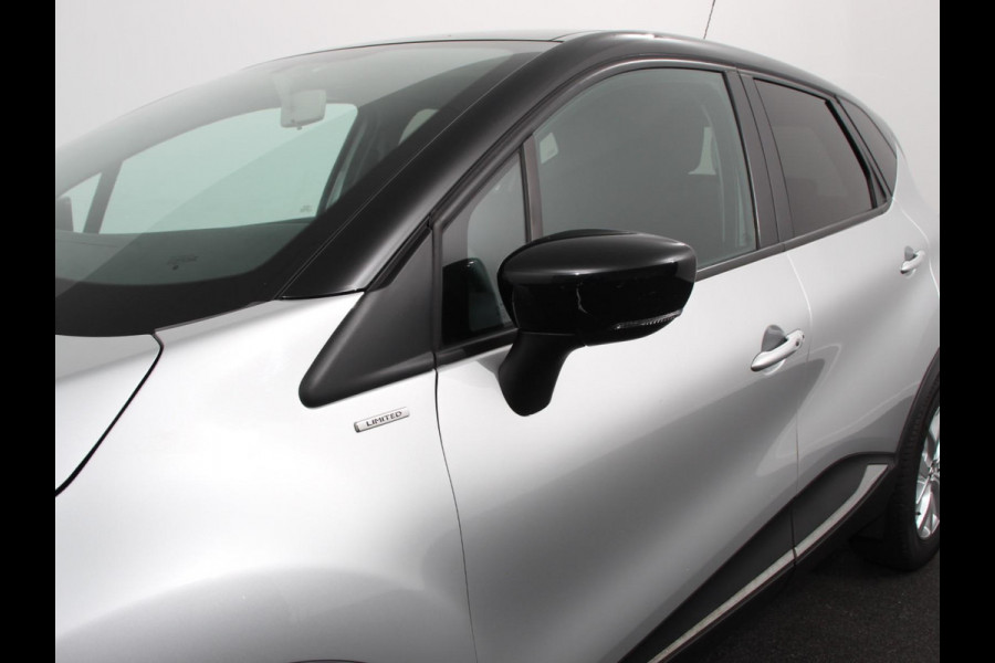 Renault Captur 0.9 TCe Limited Navigatie Airco Lichtmetalen Velgen Cruise Control Parkeer Sensoren Trekhaak