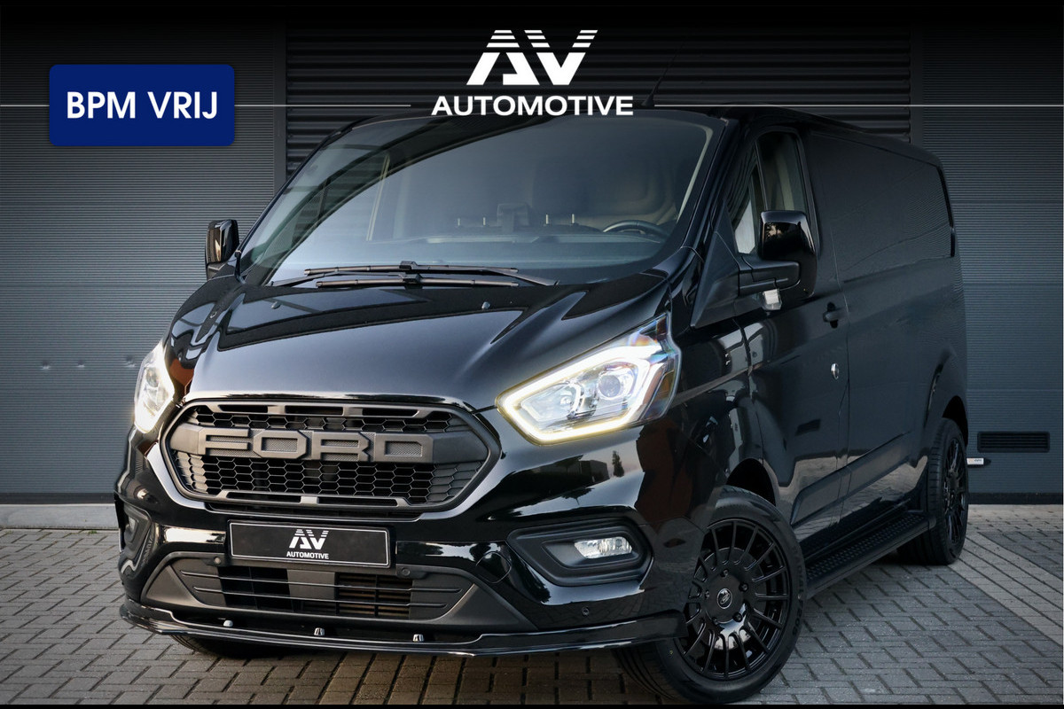 Ford Transit Custom 300 2.0 TDCI L2H1 | Raptor Edition | CarPlay | Stoelverwarming | 3-Zitter | Trekhaak | PDC V+A | BPM Vrij | Nieuwe APK | Onderhoudsbeurt