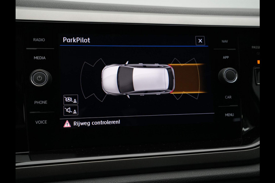 Volkswagen Polo 1.0 TSI Comfortline Navigatie Pdc Acc Airco 63