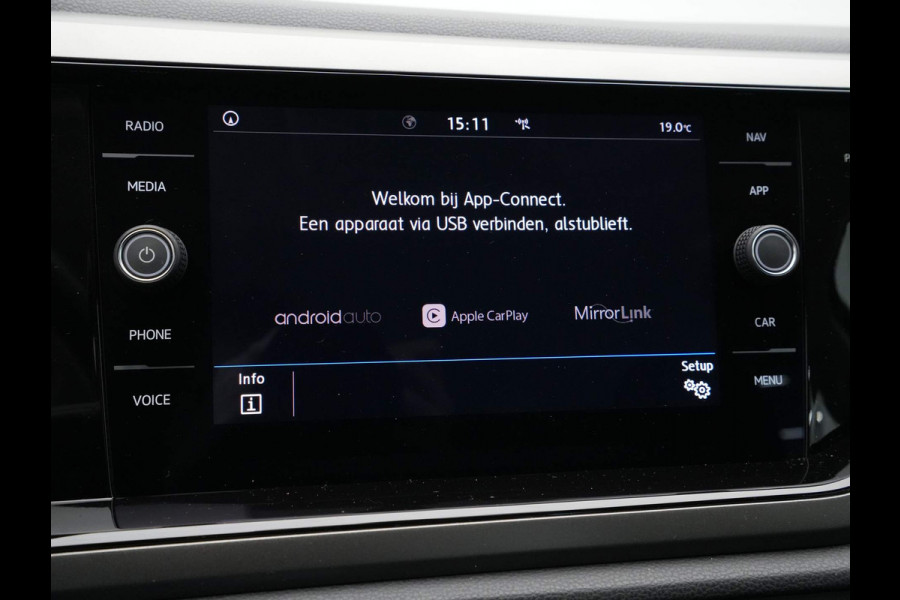Volkswagen Polo 1.0 TSI Comfortline Navigatie Pdc Acc Airco 63