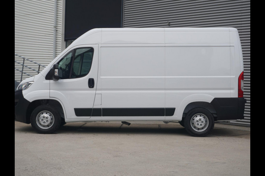 Opel Movano L2H2 120 Pk. | navigatie incl. Apple Carplay | camera | laadruimtebetimmering | Climate Control