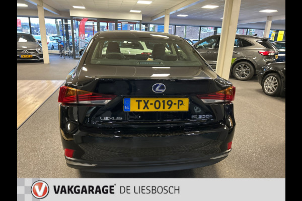 Lexus IS 300h Hybrid,leer alcantara,navi,boeken ,origineel ned