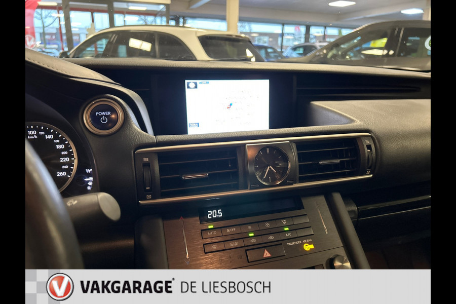 Lexus IS 300h Hybrid,leer alcantara,navi,boeken ,origineel ned