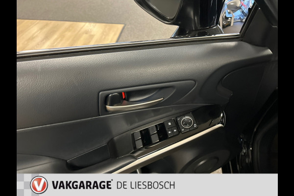 Lexus IS 300h Hybrid,leer alcantara,navi,boeken ,origineel ned