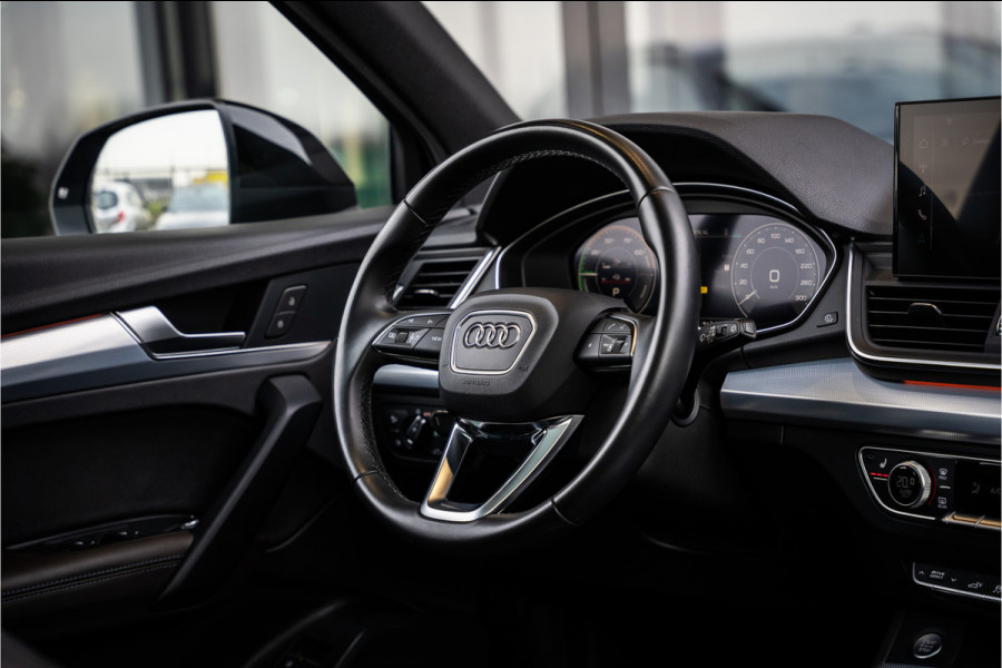 Audi Q5 50 TFSI e S edition - Panorama | Elek. Trekhaak | Leer | Carplay