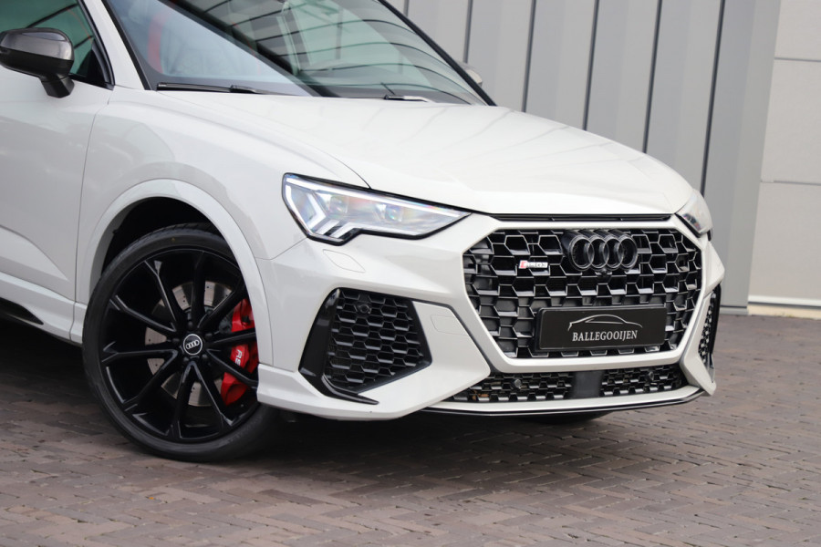 Audi RS Q3 Sportback 2.5 TFSI | Pano | RS-Stoelen | B&O | Carbon | Sfeerverlichting | Keyles | ACC | Matrix-led | 2021.