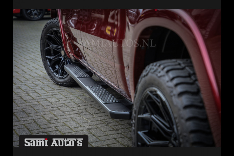 Dodge Ram 2025 LARAMIE SPORT HURRICANE 420PK 636 Nm | PRIJS MET LPG EN COVER EN GARANTIE | DUBBELE CABINE | PICK UP | 5 PERSOONS | DC | GRIJSKENTEKEN | Velvet Red Pearl VOORAAD 2218 - 3854