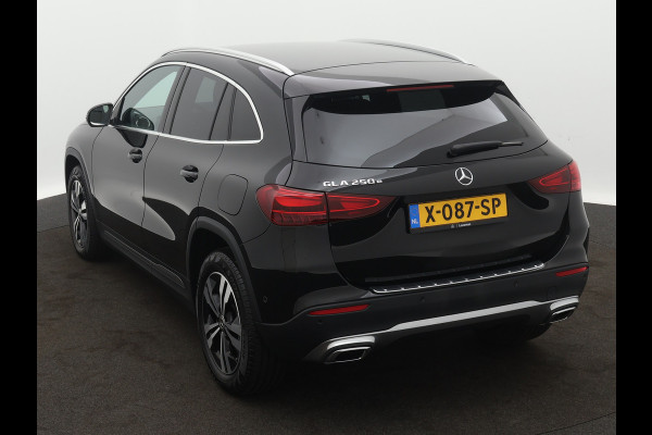 Mercedes-Benz GLA 250 e Business Line | Lichtmetalen velgen | MBUX wide screen | Navigatie | Parking support met camera achter | Inclusief 24 maanden MB Certified garantie voor Europa.