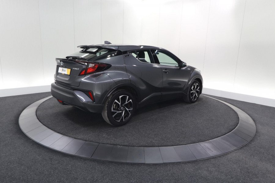 Toyota C-HR 1.8 Hybrid TeamNL | Camera | Navigatie | Apple Carplay | Parkeersensoren | 100% dealer onderhouden