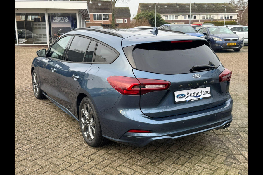 Ford Focus 1.0 EcoBoost Hybrid ST Line Wagon 155pk Automaat | Winter Pack | Chrome Blue | 12.3 inch personaliseerbare Digital Cockpit | Achteruitrijcamera | Draadloos opladen mobiele telefoon | Ford Keyless Entry