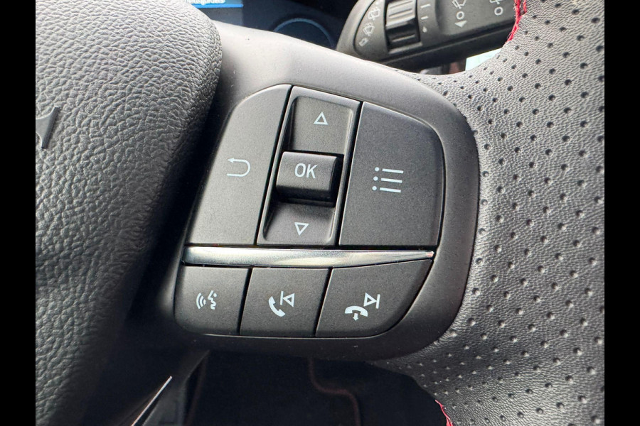 Ford Focus 1.0 EcoBoost Hybrid ST Line Wagon 155pk Automaat | Winter Pack | Chrome Blue | 12.3 inch personaliseerbare Digital Cockpit | Achteruitrijcamera | Draadloos opladen mobiele telefoon | Ford Keyless Entry